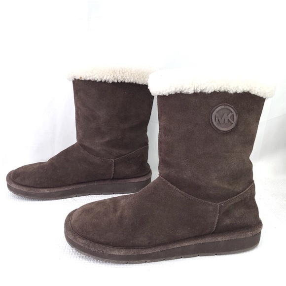 Michael Kors Size 10 MK Brown
Suede Leather Winter Boots Sheep
Fur Lined Booties - Picture 5 of 12